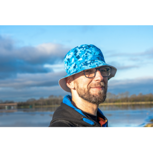REVERSIBLE BUCKET HAT