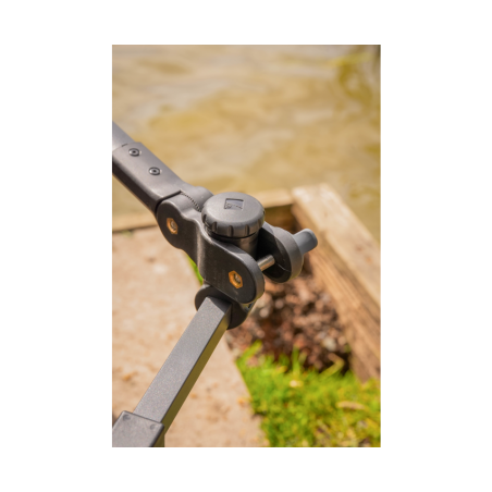 OFFBOX POLE SUPPORT SYSTEM