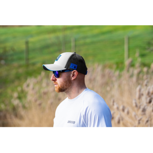 WHITE DRIFT CAP