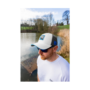 WHITE DRIFT CAP