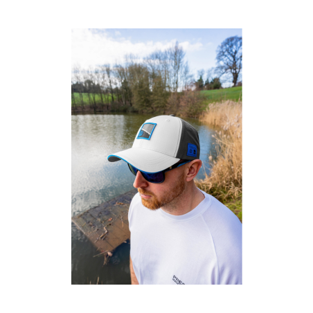 WHITE DRIFT CAP