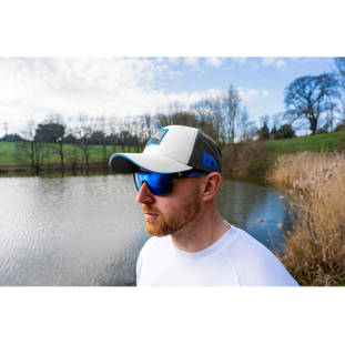 WHITE DRIFT CAP
