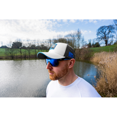 WHITE DRIFT CAP
