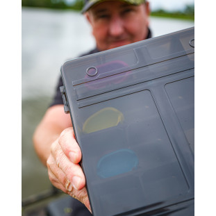 STORAGE BOX