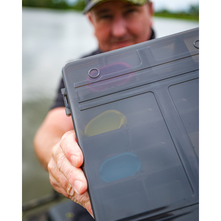 STORAGE BOX